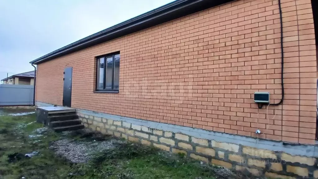 Дом в Ставропольский край, Михайловск Шпаковский район, ул. Владимира ... - Фото 1