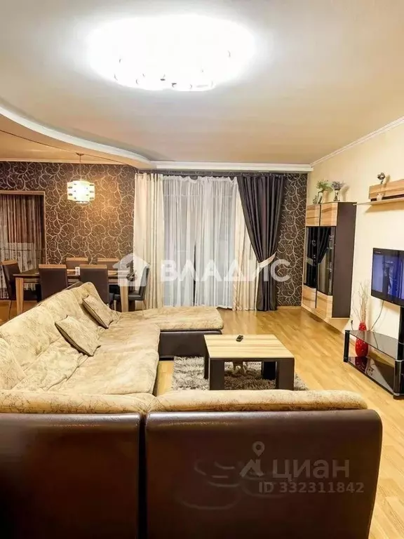 2-к кв. Белгородская область, Белгород Октябрьская ул., 63а (110.2 м) - Фото 1
