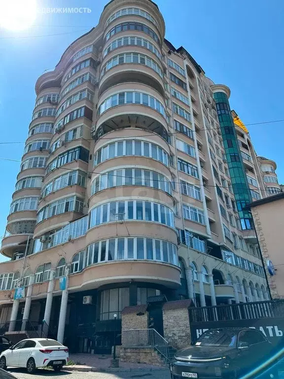 3-комнатная квартира: Махачкала, улица Сурхаева, 12А (150 м) - Фото 2