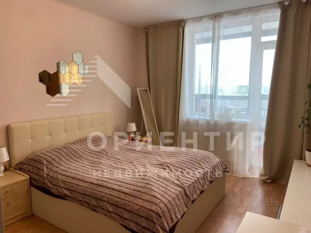 2-к кв. Свердловская область, Екатеринбург ул. Шаумяна, 87 (77.0 м) - Фото 0