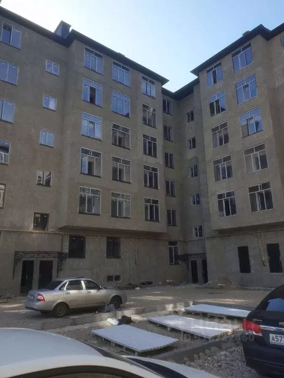 2-к кв. Кабардино-Балкария, Нальчик ул. Мовсисяна, 21 (61.0 м) - Фото 0