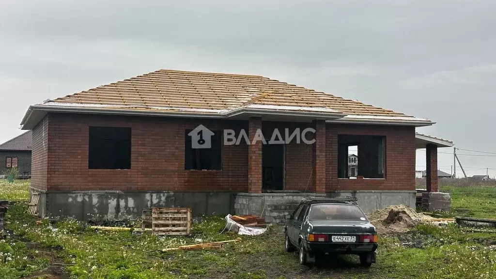 Дом в Белгородская область, Белгородский район, с. Стрелецкое ул. ... - Фото 0