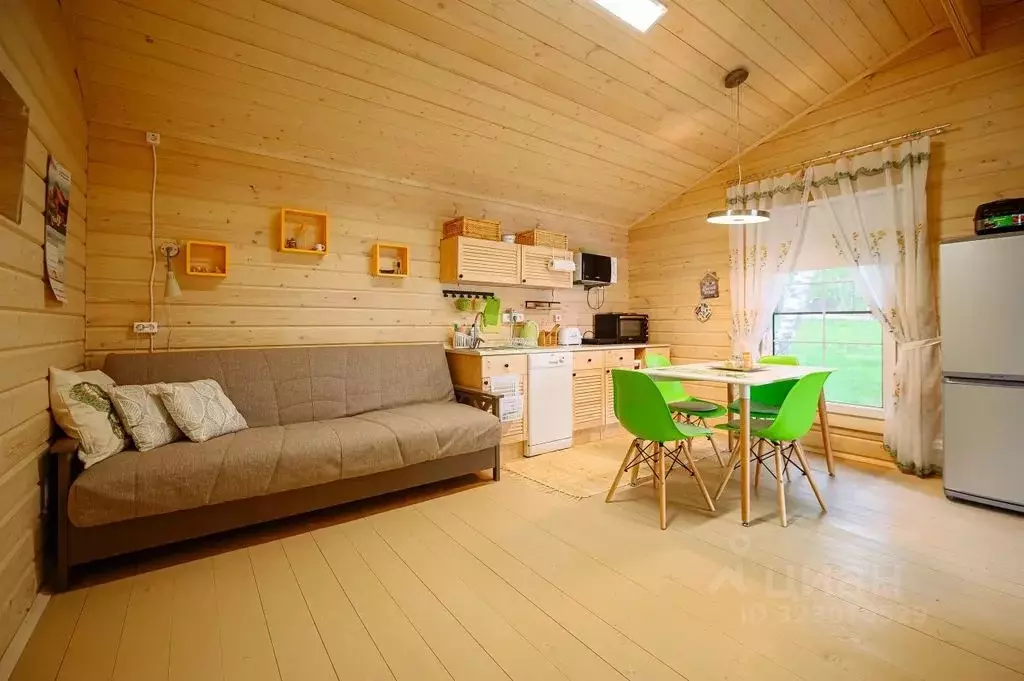 Дом в Псковская область, Пушкиногорский район, Велейская волость, д. ... - Фото 2