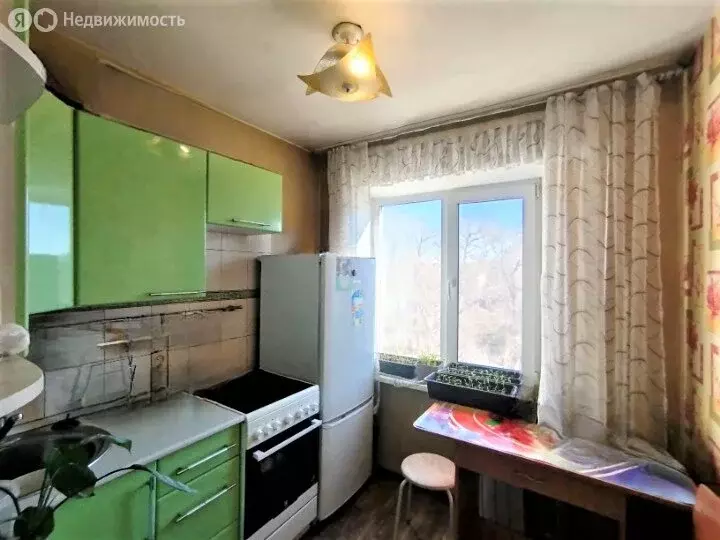 3-комнатная квартира: Абакан, улица Маршала Жукова, 88 (61 м) - Фото 1