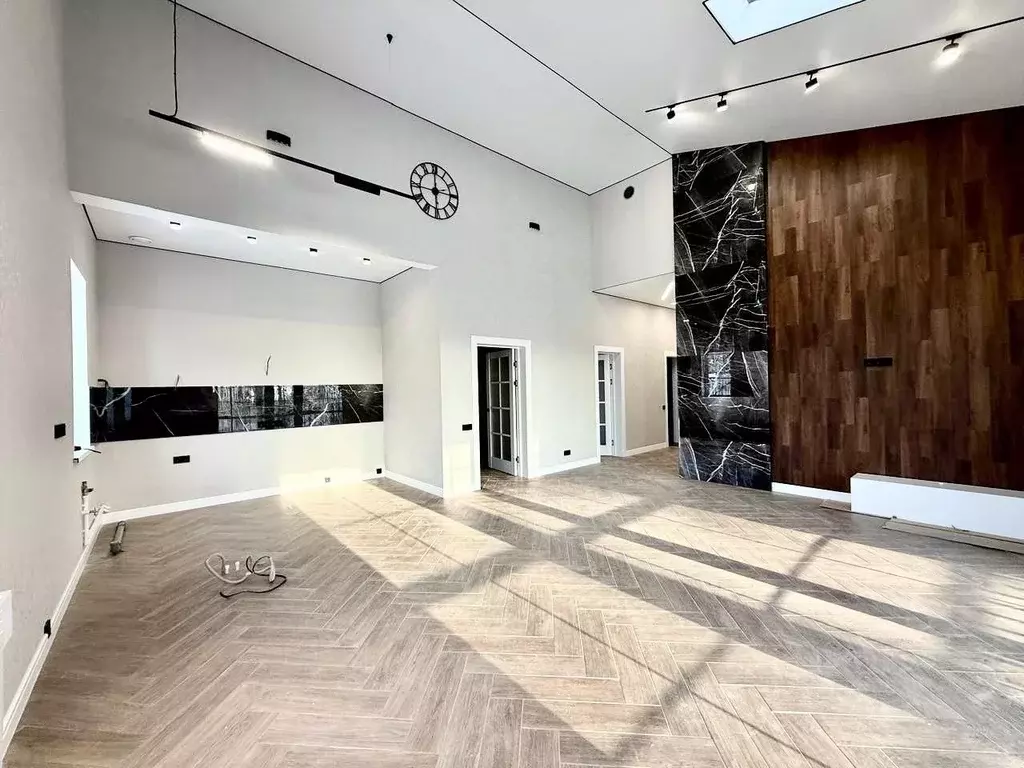 Дом в Калужская область, Совхоз Боровский с/пос, д. Комлево  (150 м) - Фото 1