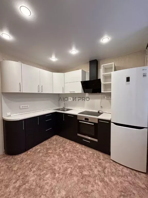 2-к кв. Кировская область, Киров Солнечная ул., 55 (50.2 м) - Фото 1