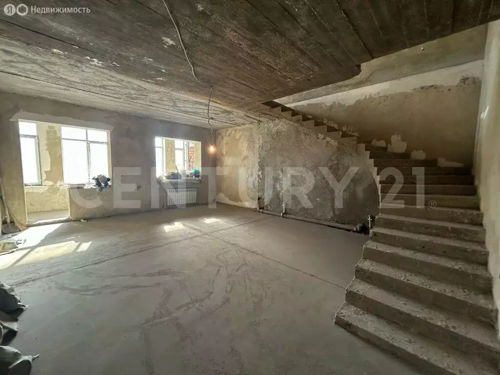 Квартира-студия: Махачкала, улица Ирчи Казака, 8 (120 м) - Фото 0