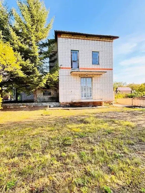 Дом в Амурская область, Свободненский район, с. Малая Сазанка Зейская ... - Фото 1