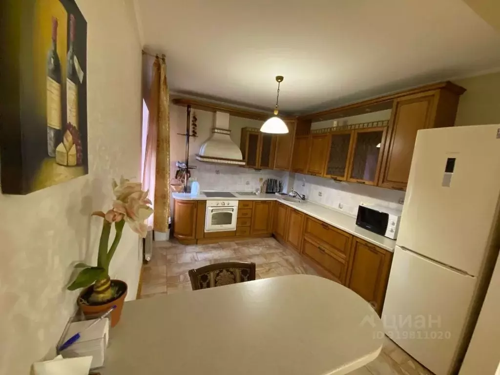 2-к кв. Белгородская область, Старый Оскол Дубрава мкр, 1 кв-л, 10 ... - Фото 2