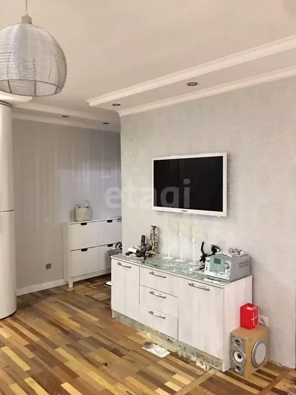 2-к кв. Белгородская область, Белгород Радуга мкр, ул. Шершнева, 1 ... - Фото 0