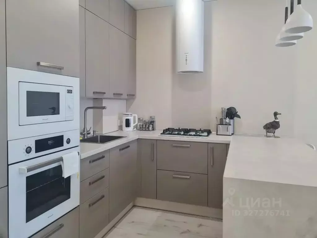 2-к кв. Калининградская область, Калининград Закатная ул., 31к1 (62.0 ... - Фото 1