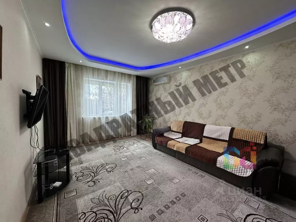 Дом в Калмыкия, Элиста проезд Гермашева, 11 (175 м) - Фото 1