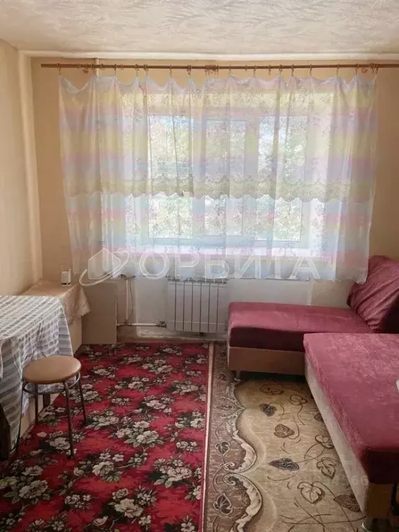 Комната Тюменская область, Тюмень ул. Олега Антонова, 4 (13.8 м) - Фото 0