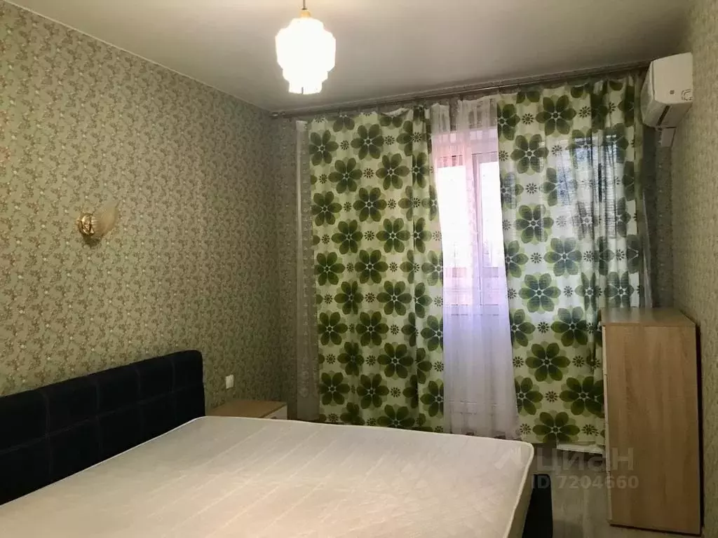 2-к кв. Волгоградская область, Волгоград Ангарская ул., 7Б (68.0 м) - Фото 0