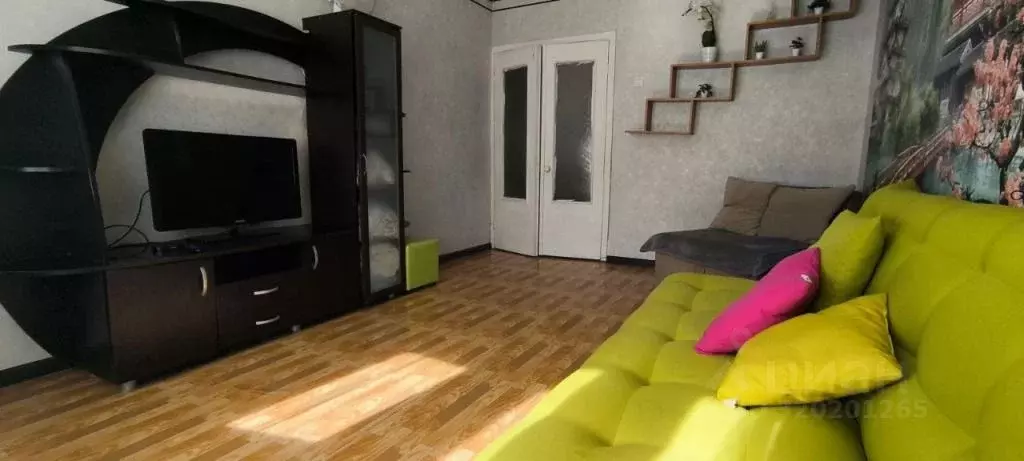 1-к кв. Свердловская область, Екатеринбург ул. Ухтомская, 45 (31.0 м) - Фото 1