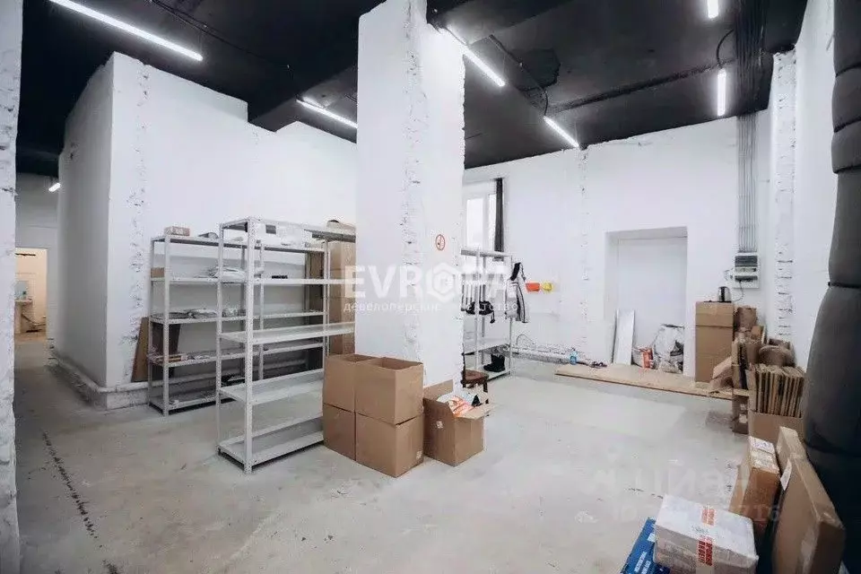 Помещение свободного назначения в Ульяновская область, Ульяновск ул. ... - Фото 1