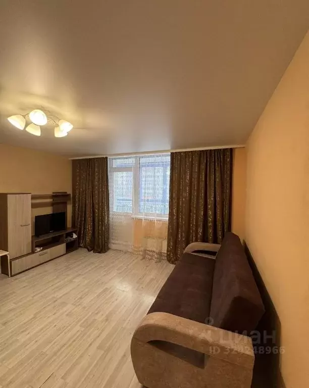 Студия Красноярский край, Красноярск ул. Карамзина, 18 (38.0 м) - Фото 1