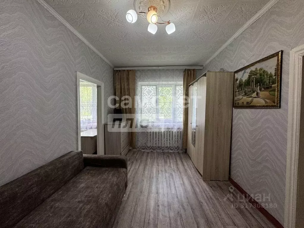 2-к кв. Омская область, Омск пос. Кордный, ул. 1-я Шинная, 61 (40.7 м) - Фото 0
