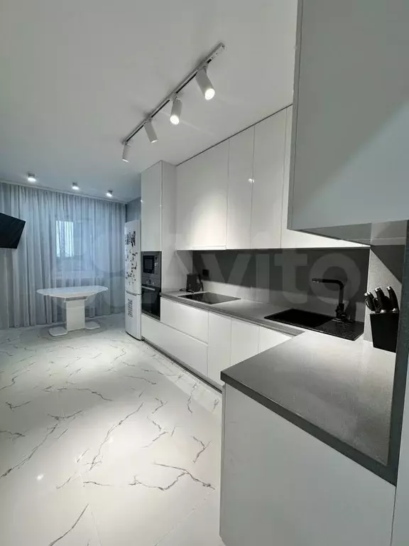 2-к. квартира, 63 м, 6/9 эт. - Фото 0