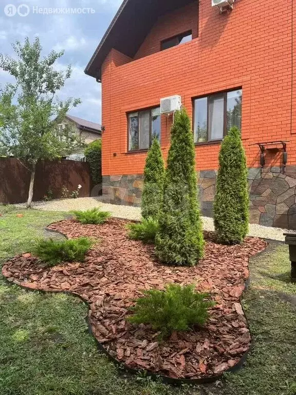 Дом в Белгород, Полевая улица (215 м) - Фото 1