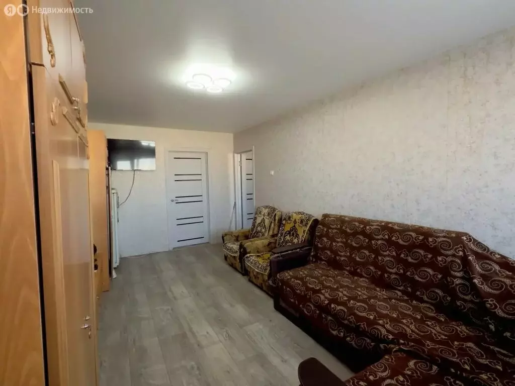 2-комнатная квартира: Кувандык, улица Маршала Жукова, 2 (42.9 м) - Фото 2