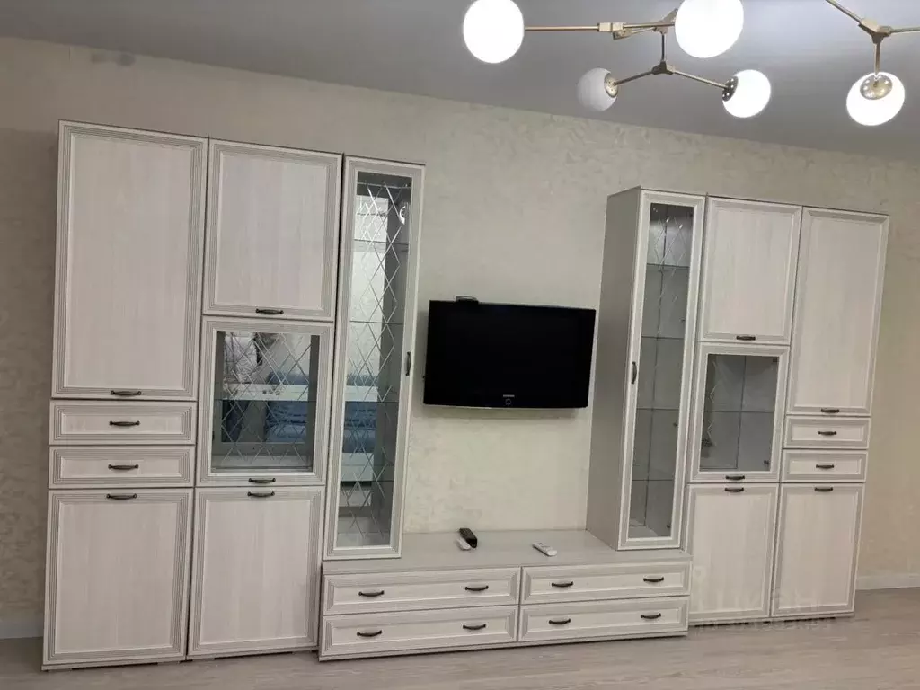 2-к кв. Волгоградская область, Волгоград Новодвинская ул., 34А (70.0 ... - Фото 1