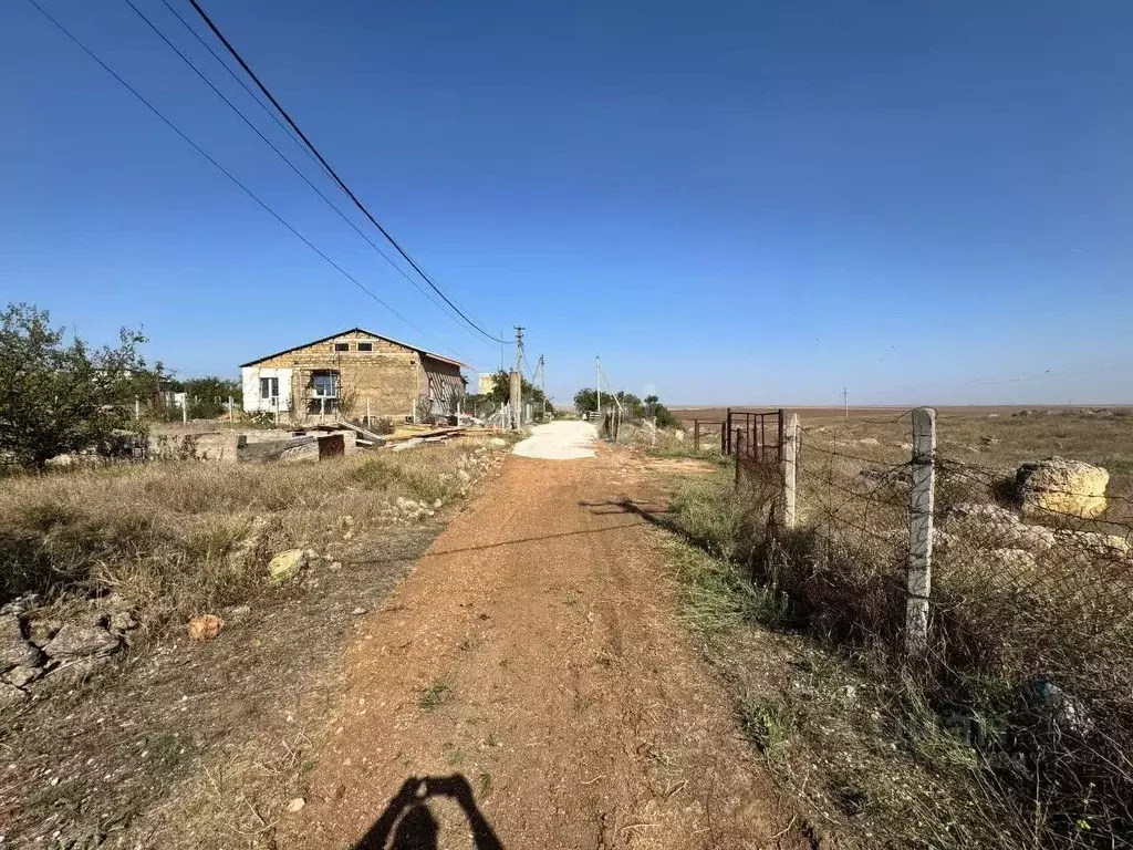 Участок в Крым, Сакский район, Суворовское с/пос, Надежда СНТ ул. Роз ... - Фото 1