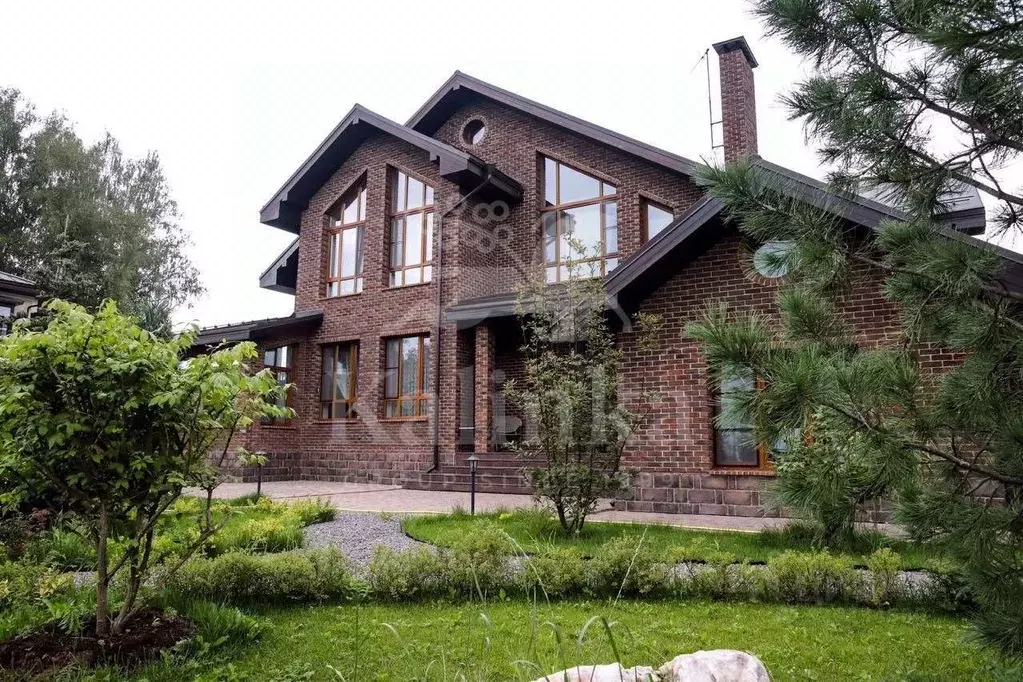 Дом в Москва д. Столбово, ул. Старателей, 6с1 (700 м) - Фото 0