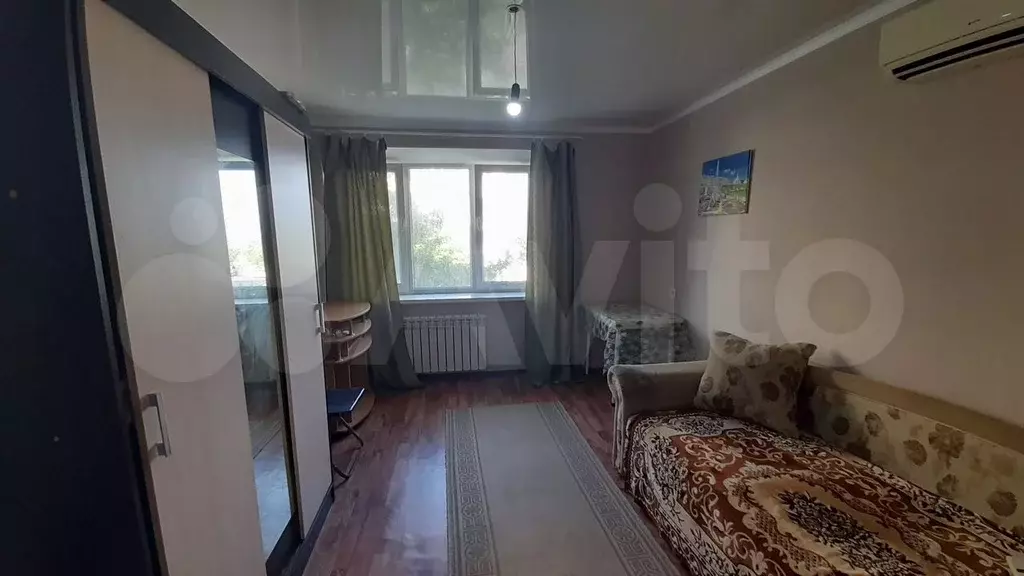 Комната 13 м в 5-к., 2/5 эт. - Фото 0