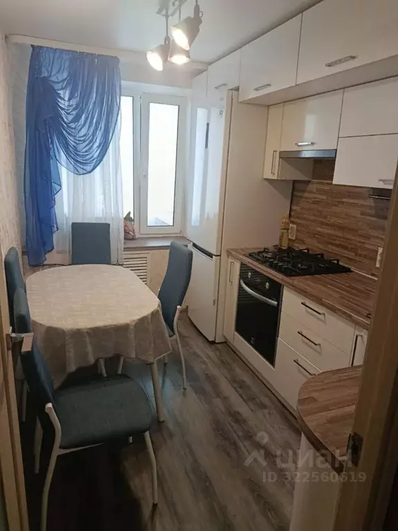 2-к кв. Вологодская область, Череповец Октябрьский просп., 89 (55.0 м) - Фото 0