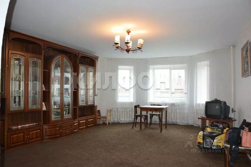 Коттедж в Хакасия, Абакан ул. Мартьянова (323 м) - Фото 1