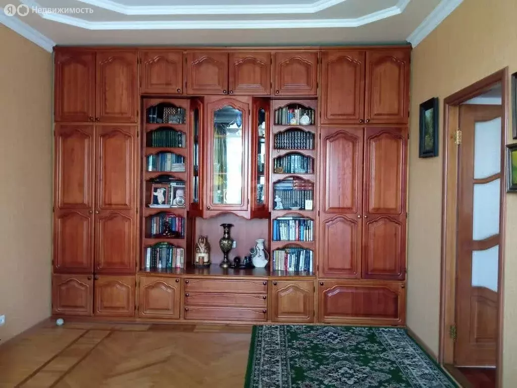 3-комнатная квартира: Омск, улица Орджоникидзе, 13 (84.3 м) - Фото 1