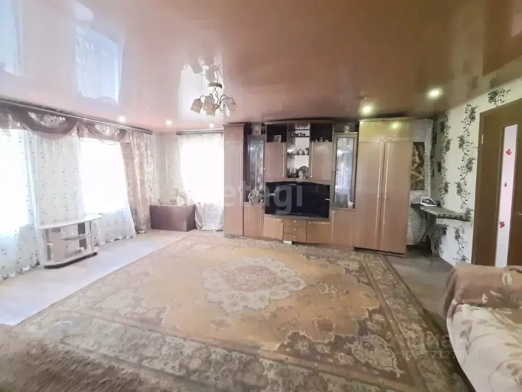 Дом в Кемеровская область, Ленинск-Кузнецкий Краснофлотская ул., 7 (50 ... - Фото 1