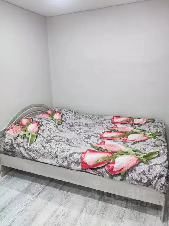 1-к кв. Татарстан, Нижнекамск ул. 50 лет Октября, 8Б (28.0 м) - Фото 1