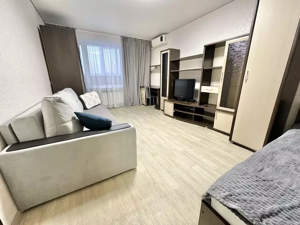 1-к кв. Татарстан, Казань ул. Сафиуллина, 20к3 (37.0 м) - Фото 1