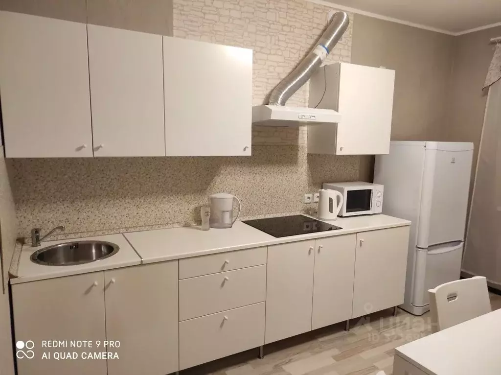 2-к кв. Свердловская область, Екатеринбург ул. Фролова, 31 (72.0 м) - Фото 1