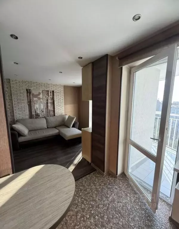 Студия Свердловская область, Екатеринбург ул. Щорса, 105 (34.0 м) - Фото 1