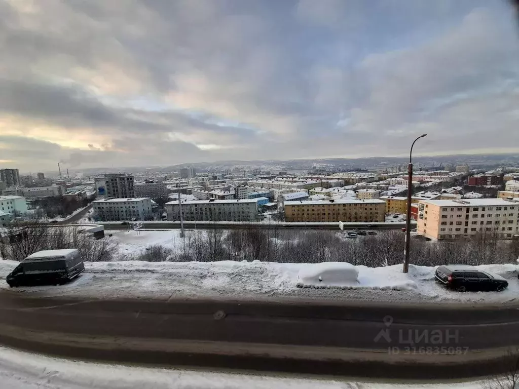 2-к кв. Мурманская область, Мурманск Северный проезд, 10 (45.0 м) - Фото 1