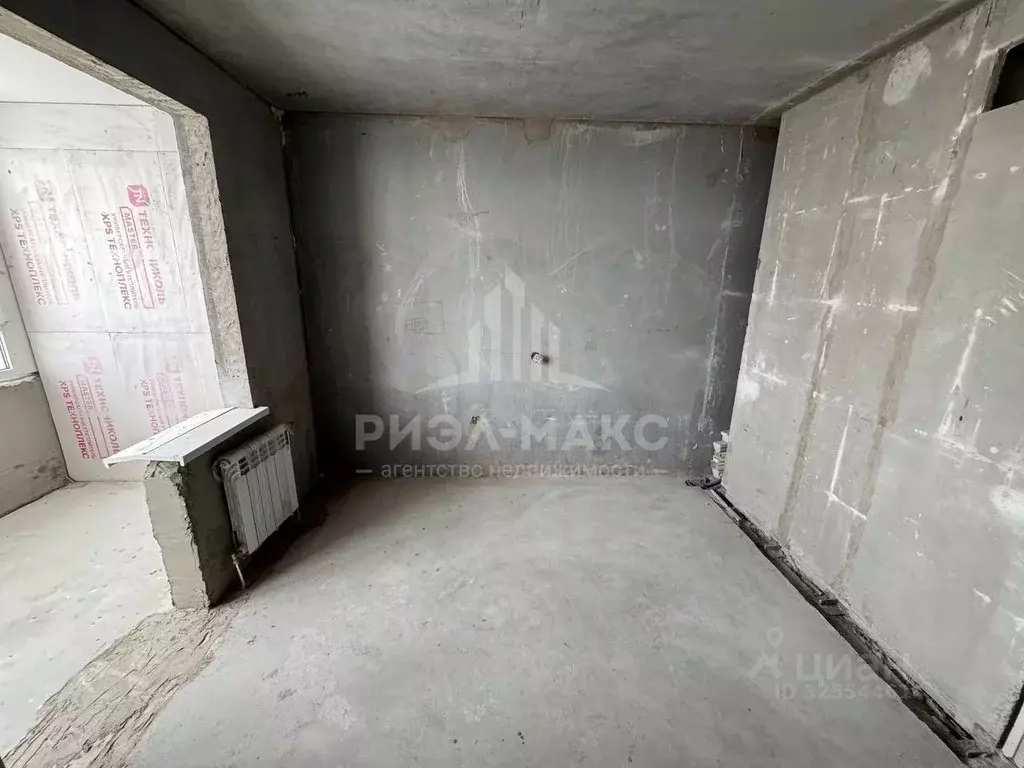 3-к кв. Брянская область, Брянск ул. Имени О.Н. Строкина, 8 (87.4 м) - Фото 2