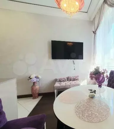 2-к. квартира, 70 м, 17/19 эт. - Фото 1