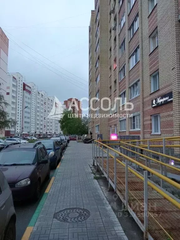 2-к кв. Омская область, Омск Харьковская ул., 19к2 (55.5 м) - Фото 0