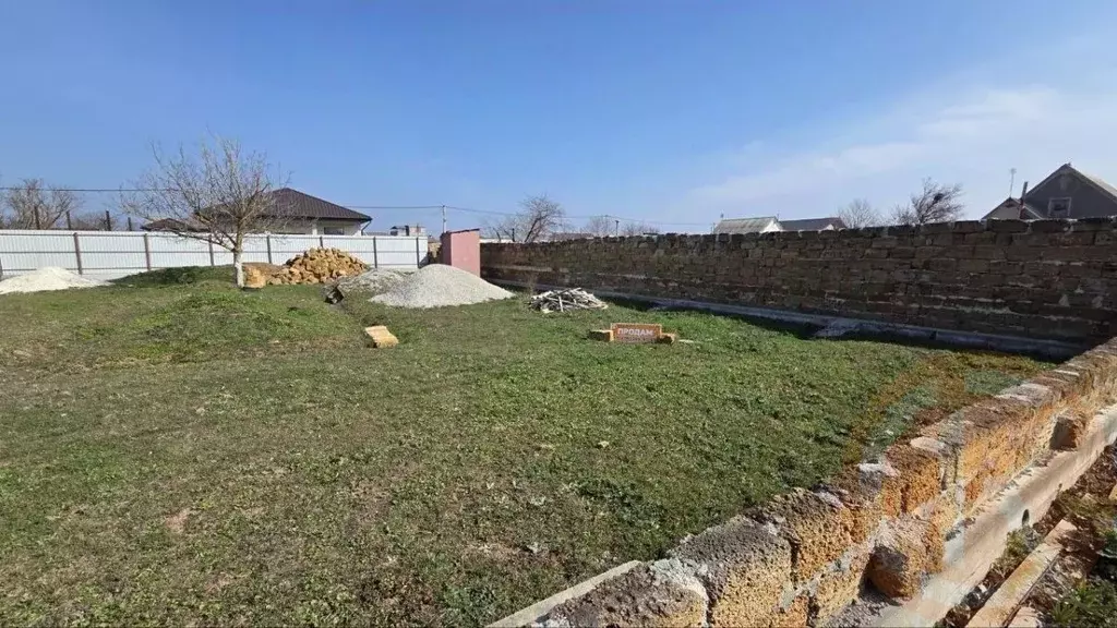 Участок в Крым, Сакский район, с. Уютное, Прибой СПК ул. Виноградная, ... - Фото 1