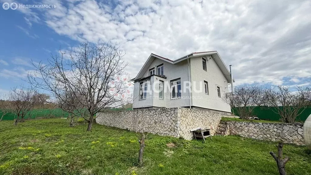 Дом в село Протасово, Зелёная улица, 3 (176.7 м) - Фото 1