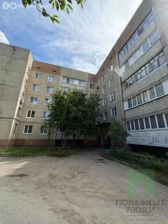 3-комнатная квартира: посёлок городского типа Оршанка, улица Крупина, ... - Фото 1