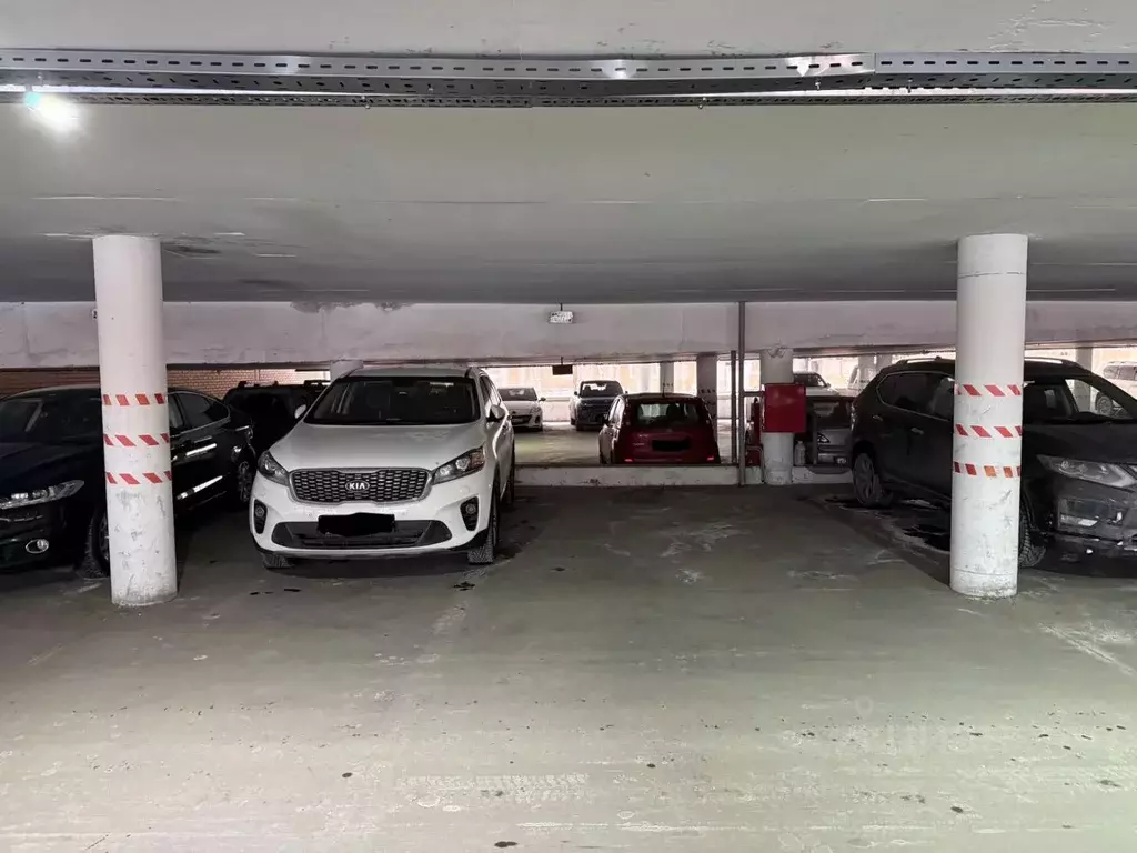 Гараж в Московская область, Одинцовский городской округ, ВНИИССОК пгт ... - Фото 1