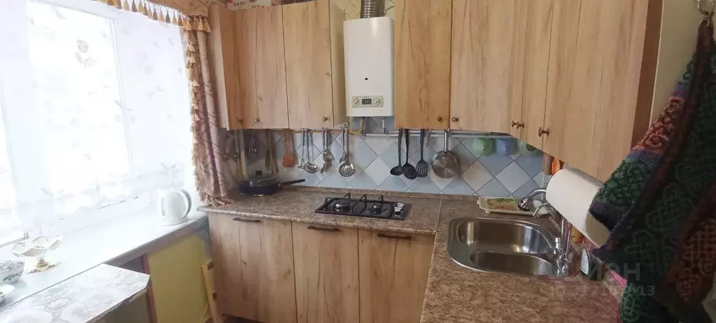 2-к кв. Новгородская область, Старая Русса ул. Александровская, 33 ... - Фото 2