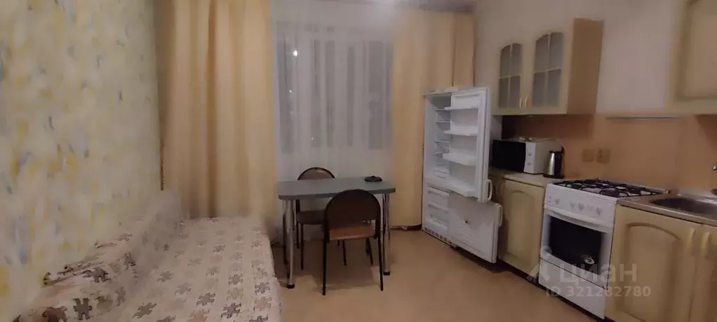 1-к кв. Саратовская область, Саратов ул. Имени П.Ф. Батавина, 17 (40.0 ... - Фото 0