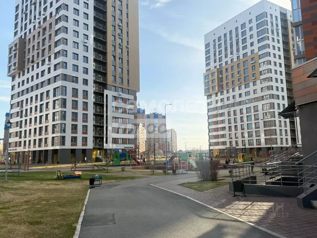 2-к кв. Омская область, Омск ул. 70 лет Октября, 3/5 (51.0 м) - Фото 1