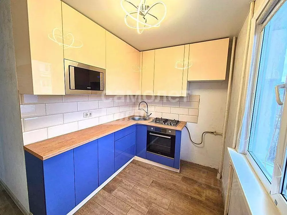 3-к кв. Пензенская область, Пенза ул. Суворова, 144 (57.8 м) - Фото 1