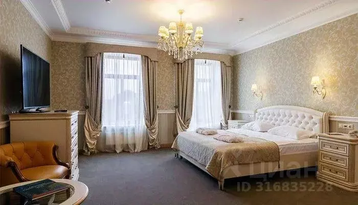 Комната Московская область, Серпухов Калужская ул., 9 (102.0 м) - Фото 0